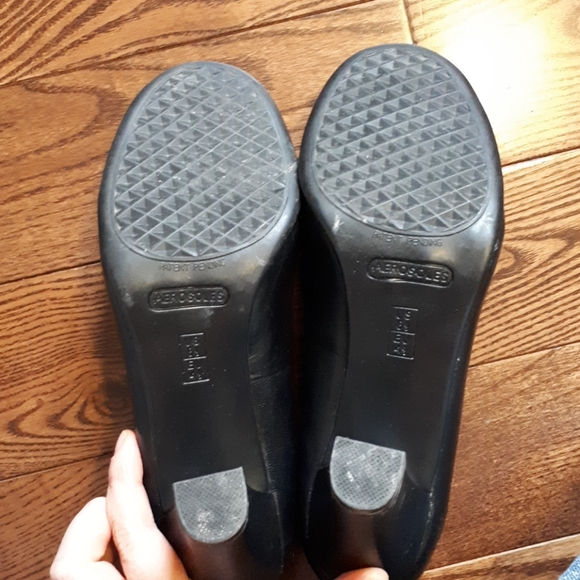 Aerosoles Comfort Heels - Picture 4 of 8